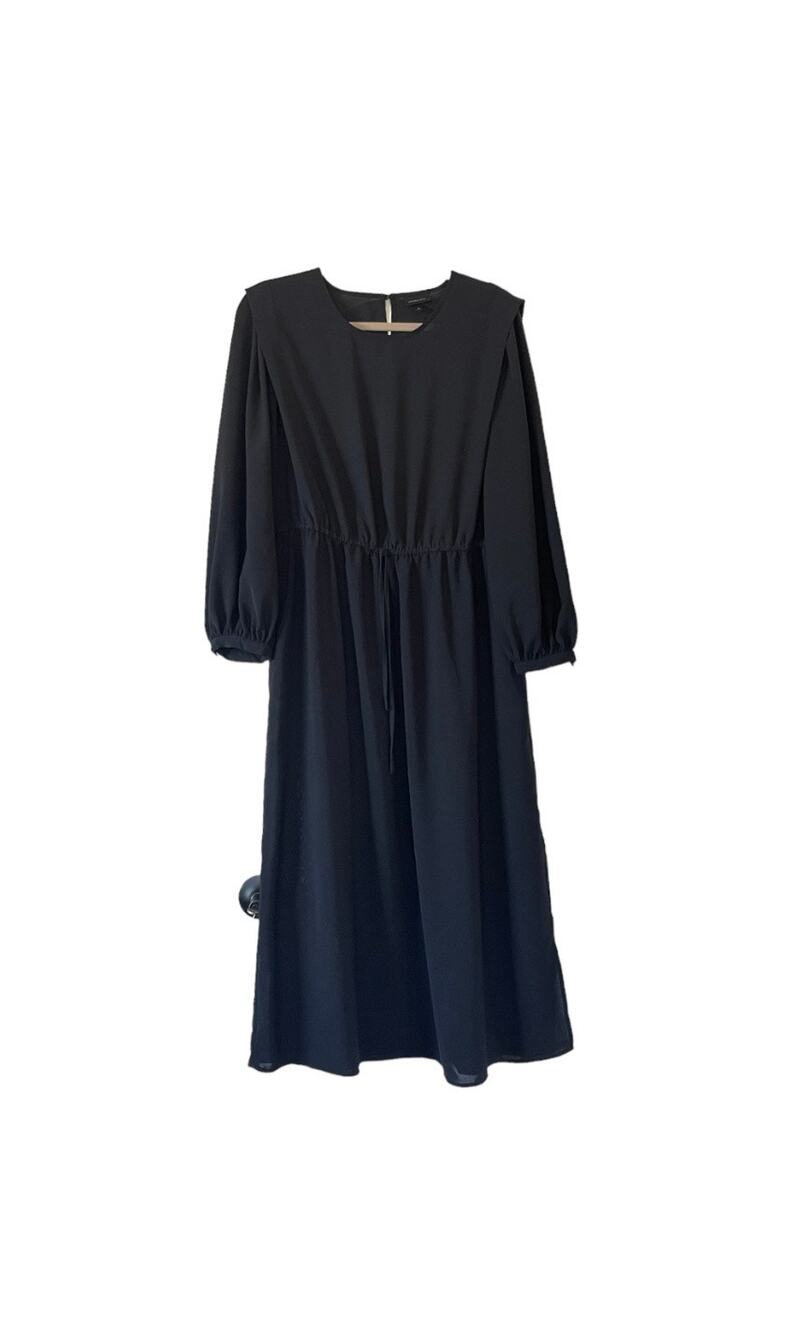 Who What Wear Women's Knee Length Long Sleeve Black Dress Size Large :)